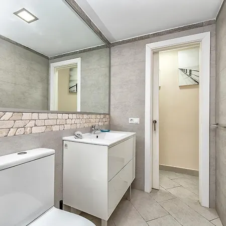 Casa Complesso Tanife Yumbo 아파트